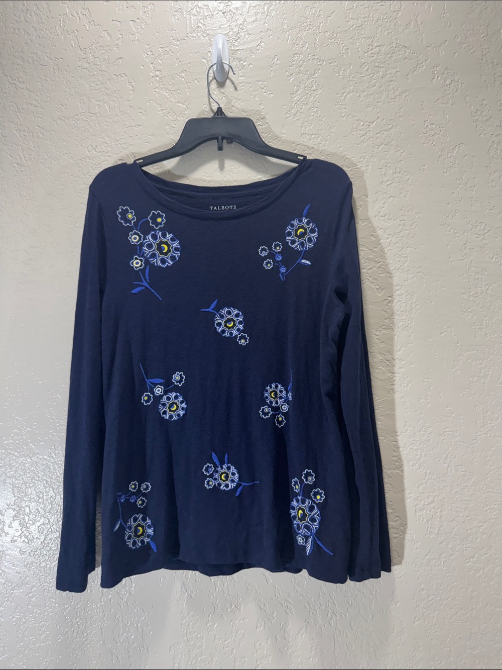 Talbots Navy Blue Floral Embroidered Long Sleeve Top Women’s Size [M ]